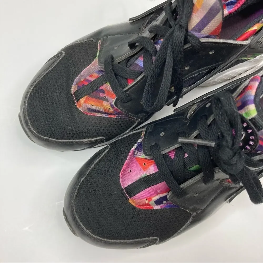 Nike | Huarache Run 704947-003 Black/ Hyper-Violet 3Y